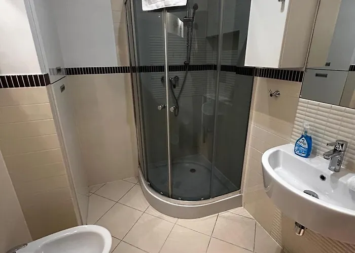 Silent Main Market Square With Ac *